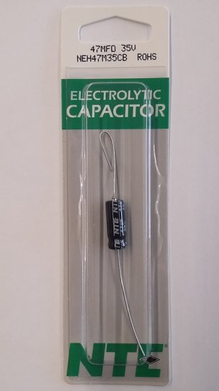 47uf 35V Axial Lead Electrolytic Capacitor