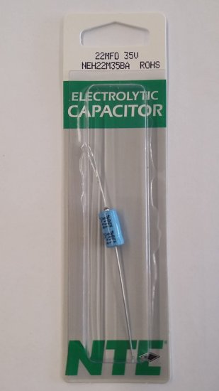 22uf 35V Axial Lead Electrolytic Capacitor