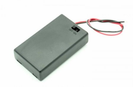 3 "AAA" Enclosed Battery Holder w/ On-Off Switch (6" Leads)